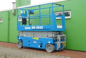 Scherenarbeitsbühne Genie GS-2032